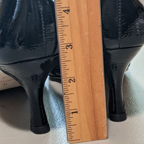 Frances Valentine NY Knot Kitten Heel Pointed Toe Pump 11B - Picture 10 of 12